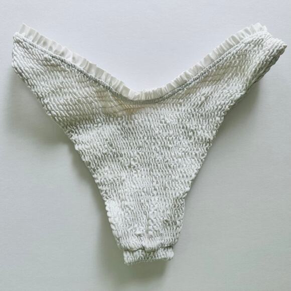Lovers & Friends Bikini Bottom Medium White Smocked Crinkle Hi Waist Cheeky - Picture 4 of 5